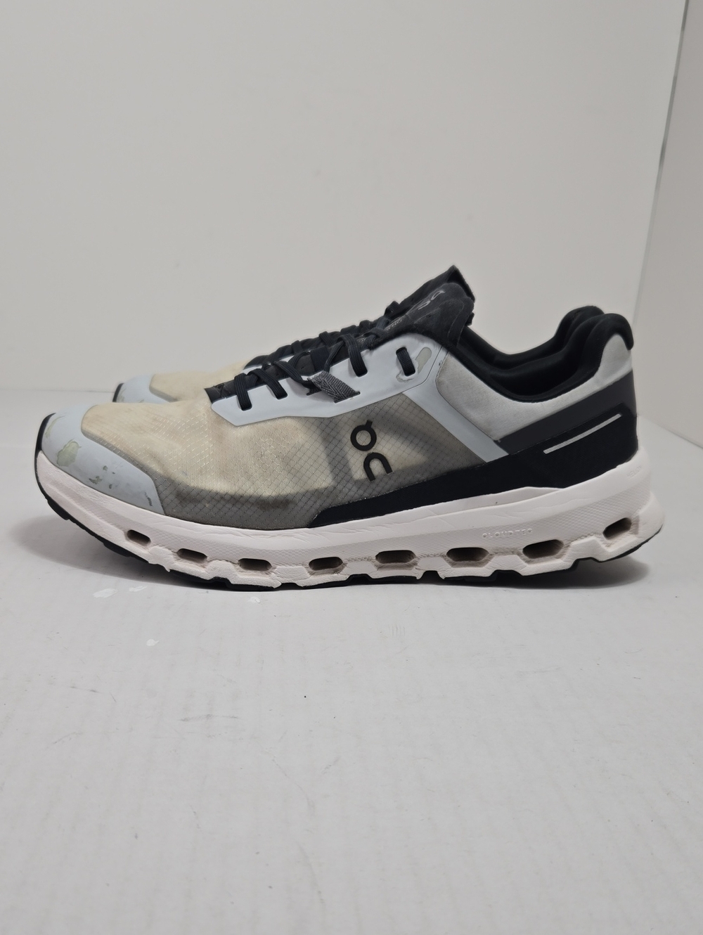 ON Cloudvista 2 Glacier Eclipse Men's Sz 11 Running Athletic Gym Sneakers